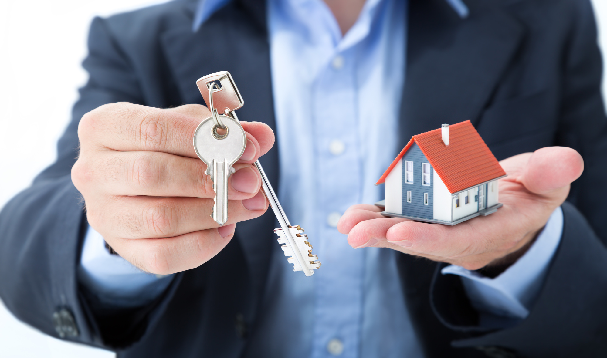 What Are the Benefits of Hiring a Real Estate Management Service?